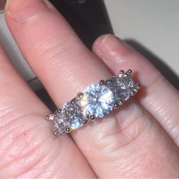 Symmetrical Silver  Five Stone  Zirconia Wedding Band Size 7 - Picture 6 of 16